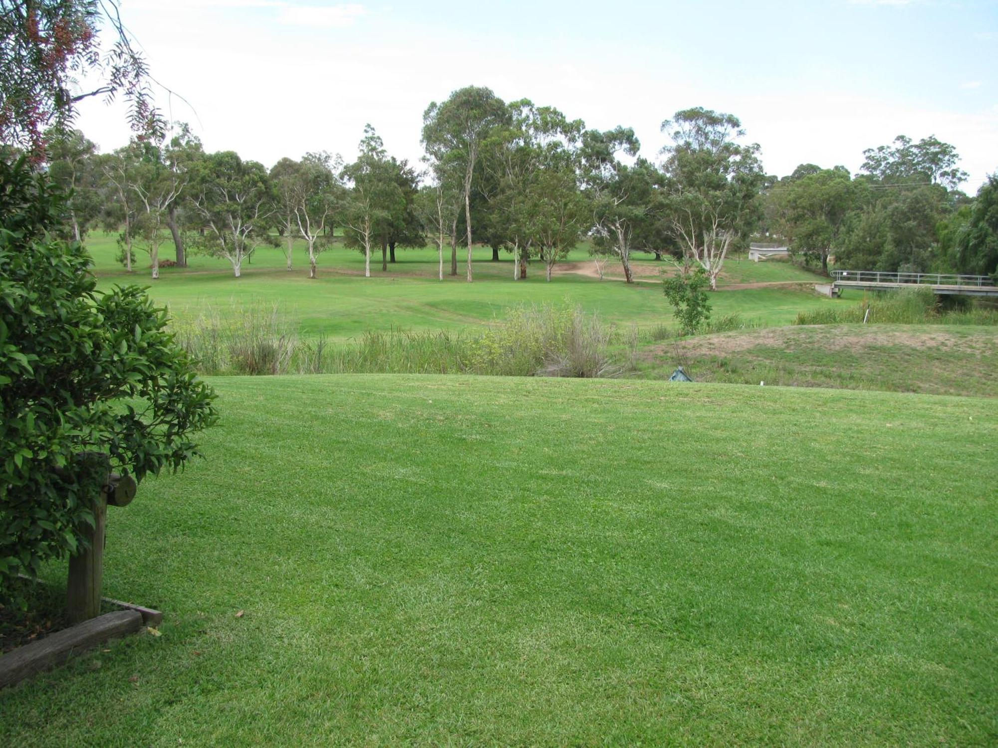 The Wayfarer Motel Muswellbrook Exteriör bild
